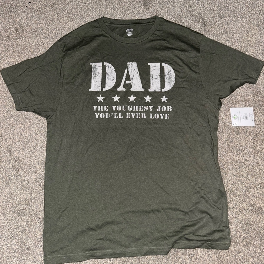 Green 'Dad' Graphic T-Shirt